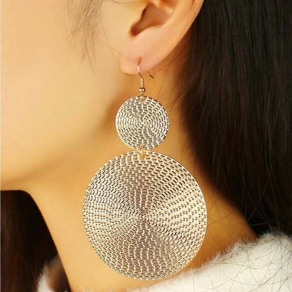 Jewelry - Gold Circle Decor Dangle Drop Earrings- NWT